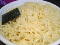 大盛りの麺