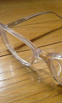 新しいめがね"