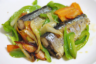 さんま一夜干しのオリーブ焼き